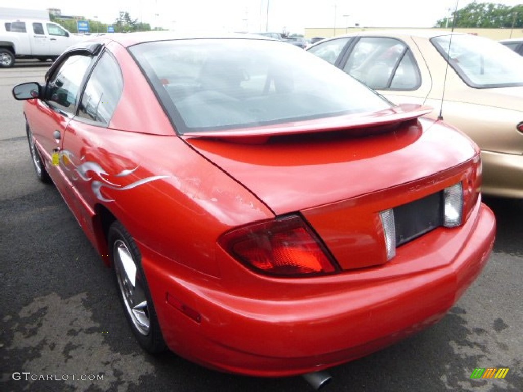2004 Sunfire Coupe - Victory Red / Graphite photo #4