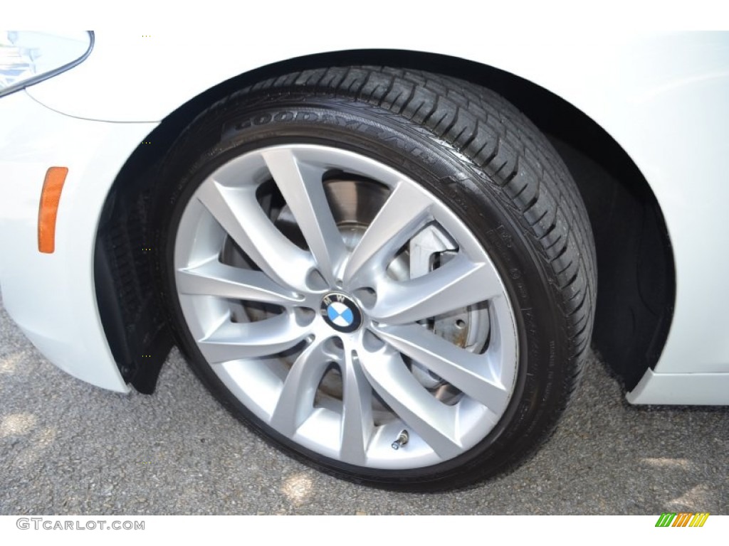 2011 BMW 5 Series 535i Sedan Wheel Photo #82268097