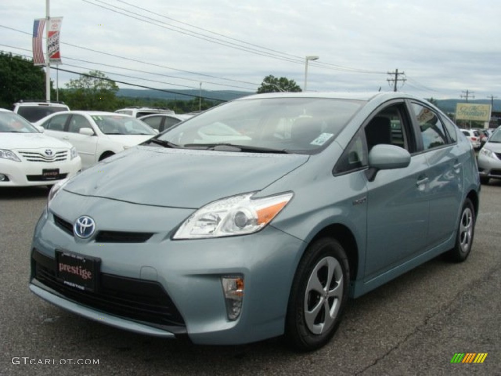 2012 Prius 3rd Gen Two Hybrid - Sea Glass Pearl / Dark Gray photo #3