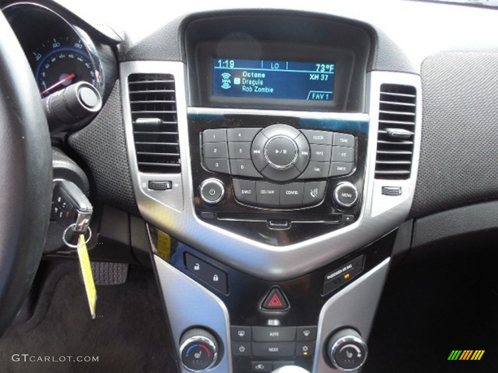 2011 Cruze LTZ/RS - Silver Ice Metallic / Medium Titanium photo #15