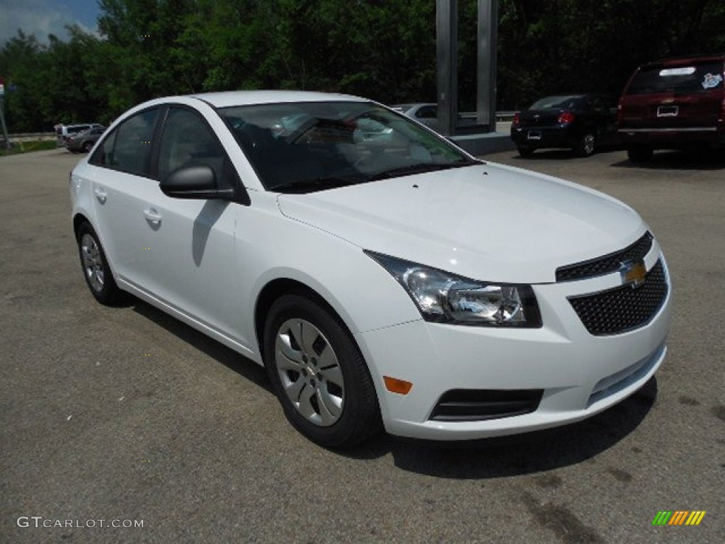 2013 Cruze LS - Summit White / Jet Black/Medium Titanium photo #9