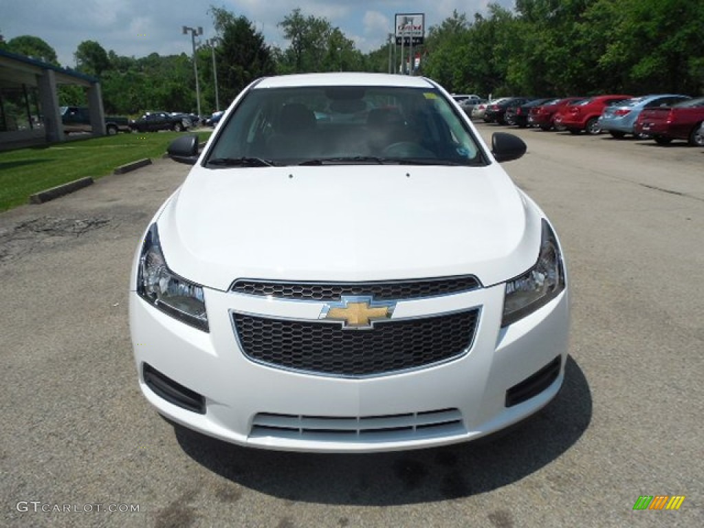 2013 Cruze LS - Summit White / Jet Black/Medium Titanium photo #10