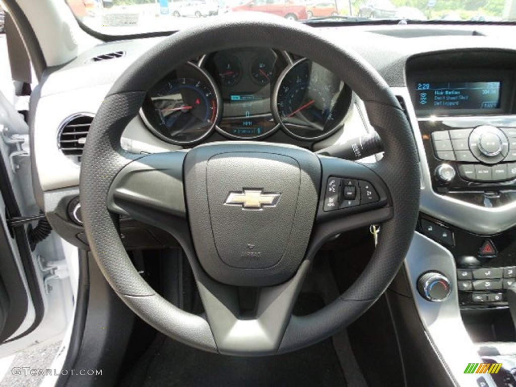 2013 Cruze LS - Summit White / Jet Black/Medium Titanium photo #14