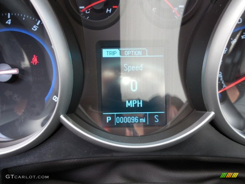 2013 Cruze LS - Summit White / Jet Black/Medium Titanium photo #20