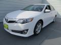 Super White - Camry SE Photo No. 7