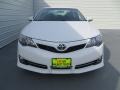 Super White - Camry SE Photo No. 8