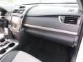 Super White - Camry SE Photo No. 20