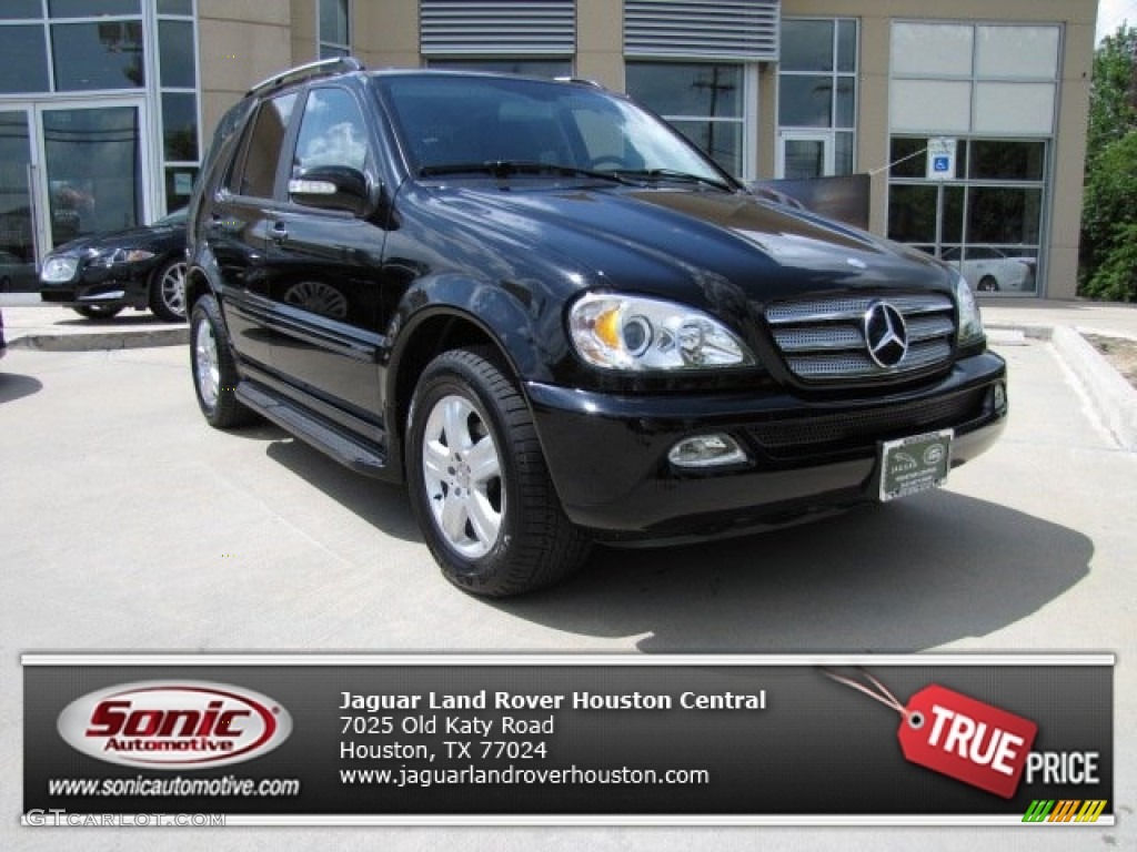 Black Mercedes-Benz ML