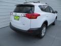 Super White - RAV4 XLE Photo No. 4