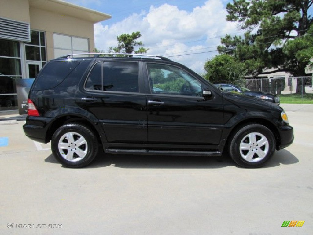 2005 ML 350 4Matic - Black / Charcoal photo #11