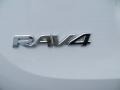 Super White - RAV4 XLE Photo No. 12