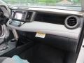 Super White - RAV4 XLE Photo No. 16