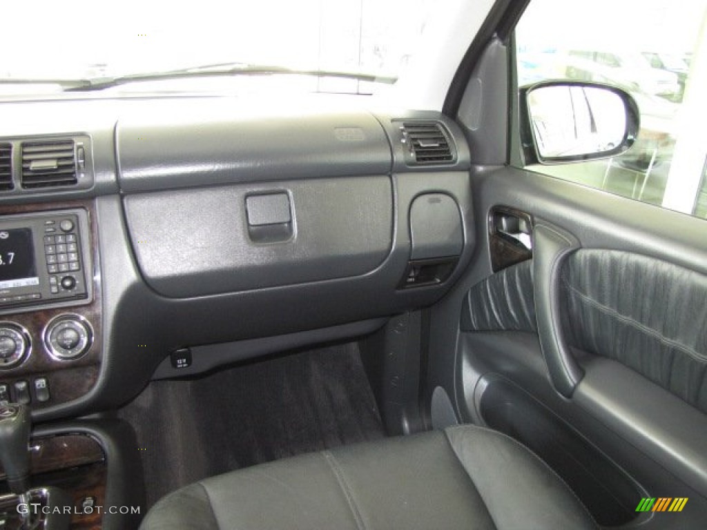2005 ML 350 4Matic - Black / Charcoal photo #29
