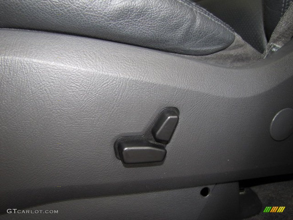 2005 ML 350 4Matic - Black / Charcoal photo #31