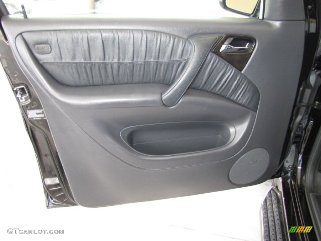 2005 ML 350 4Matic - Black / Charcoal photo #36