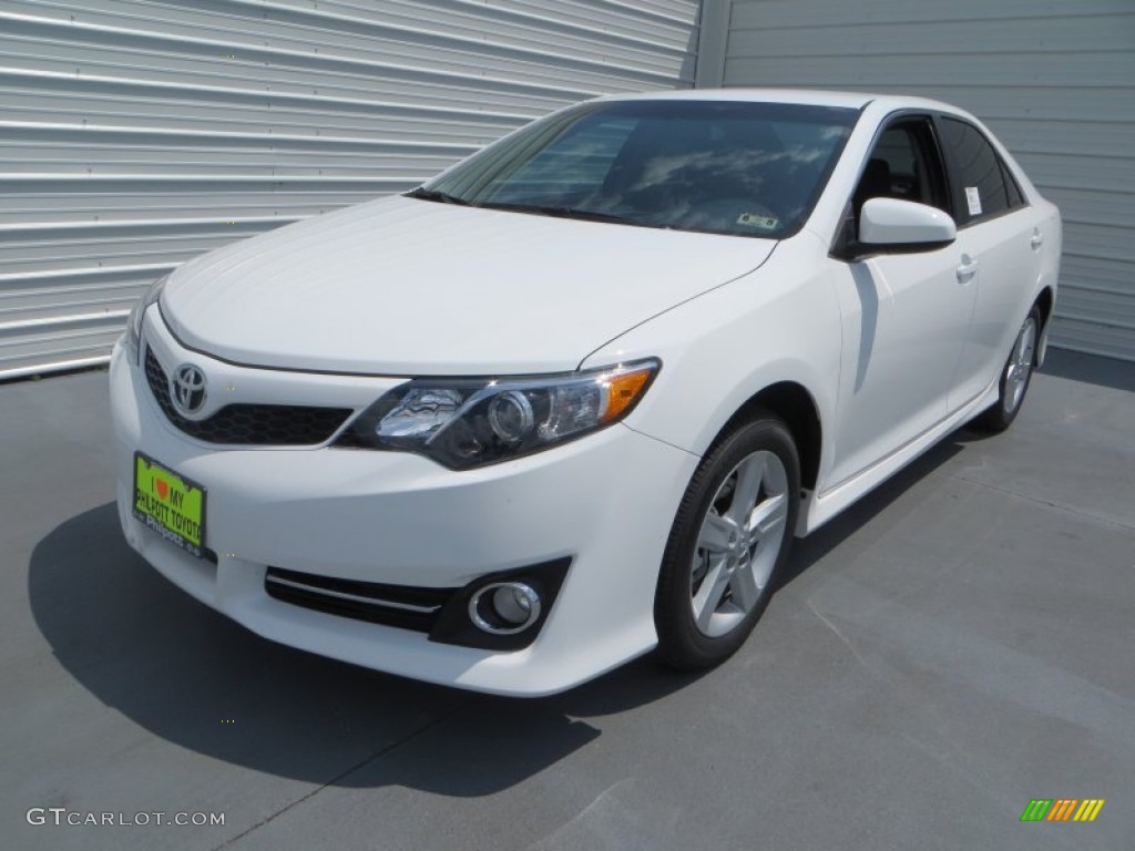2013 Camry SE - Super White / Black photo #7