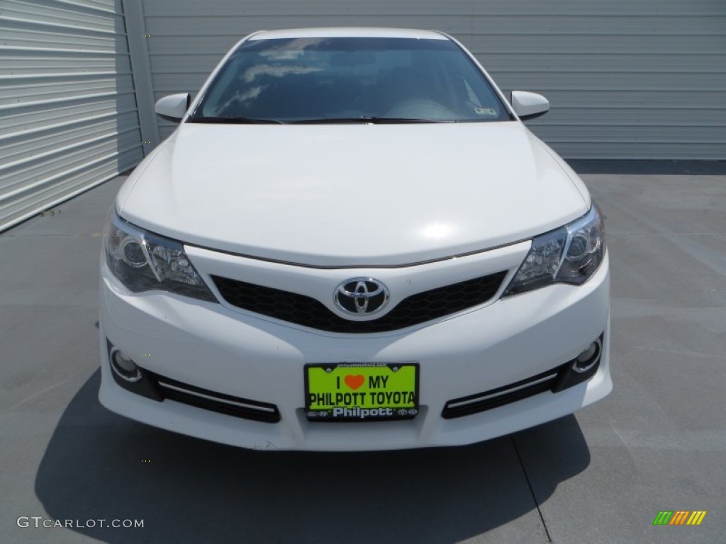 2013 Camry SE - Super White / Black photo #8