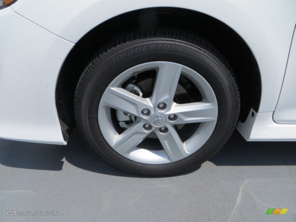 2013 Camry SE - Super White / Black photo #10
