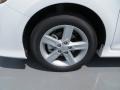 2013 Super White Toyota Camry SE  photo #10
