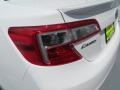 2013 Super White Toyota Camry SE  photo #11