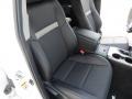 2013 Super White Toyota Camry SE  photo #17
