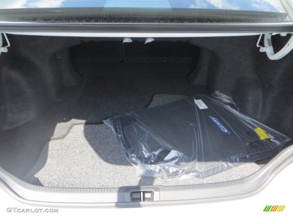 2013 Camry SE - Super White / Black photo #20