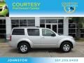 2010 Silver Lightning Metallic Nissan Pathfinder SE  photo #1