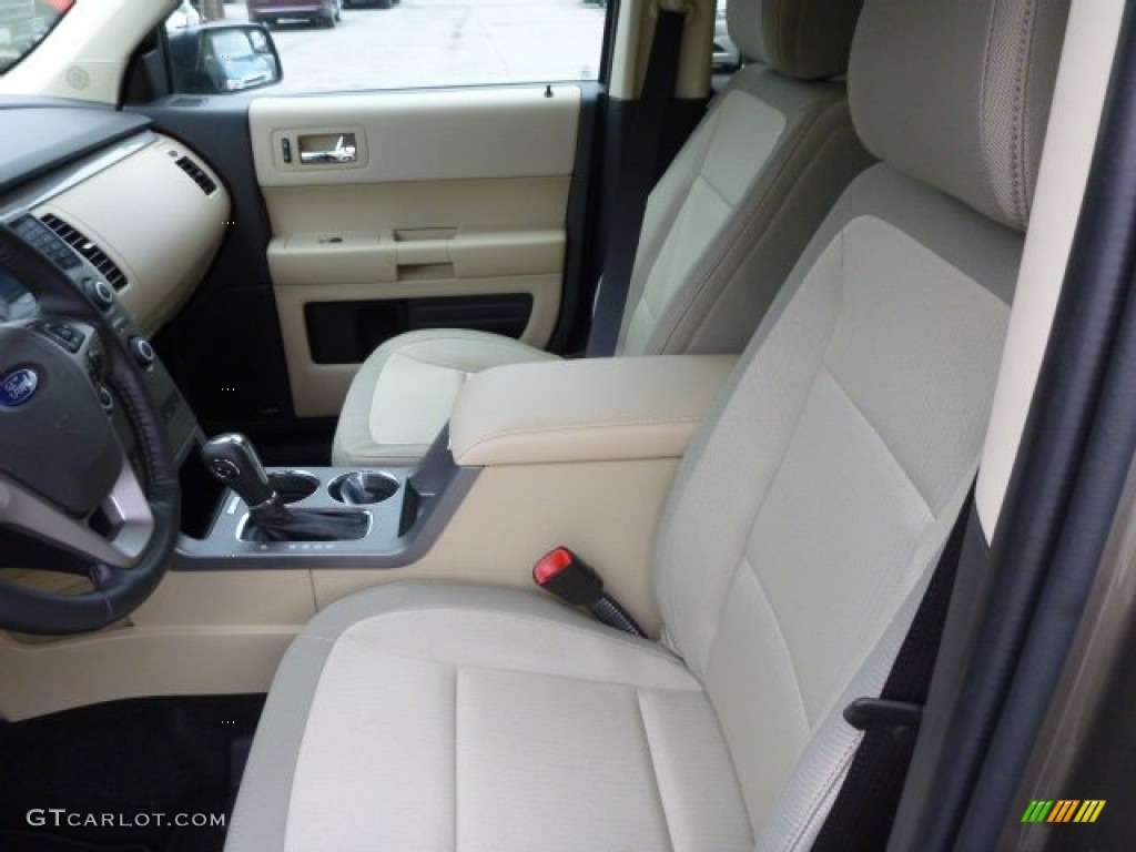 2014 Ford Flex SE Front Seat Photo #82284893