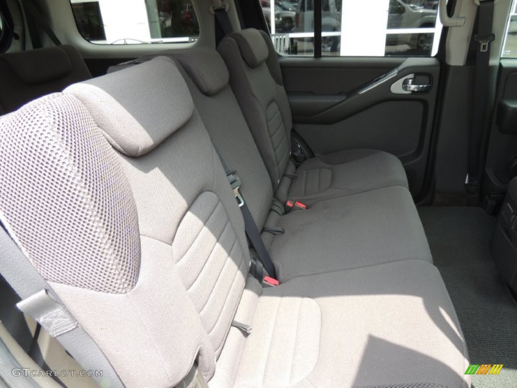 2010 Nissan Pathfinder SE Rear Seat Photo #82284974
