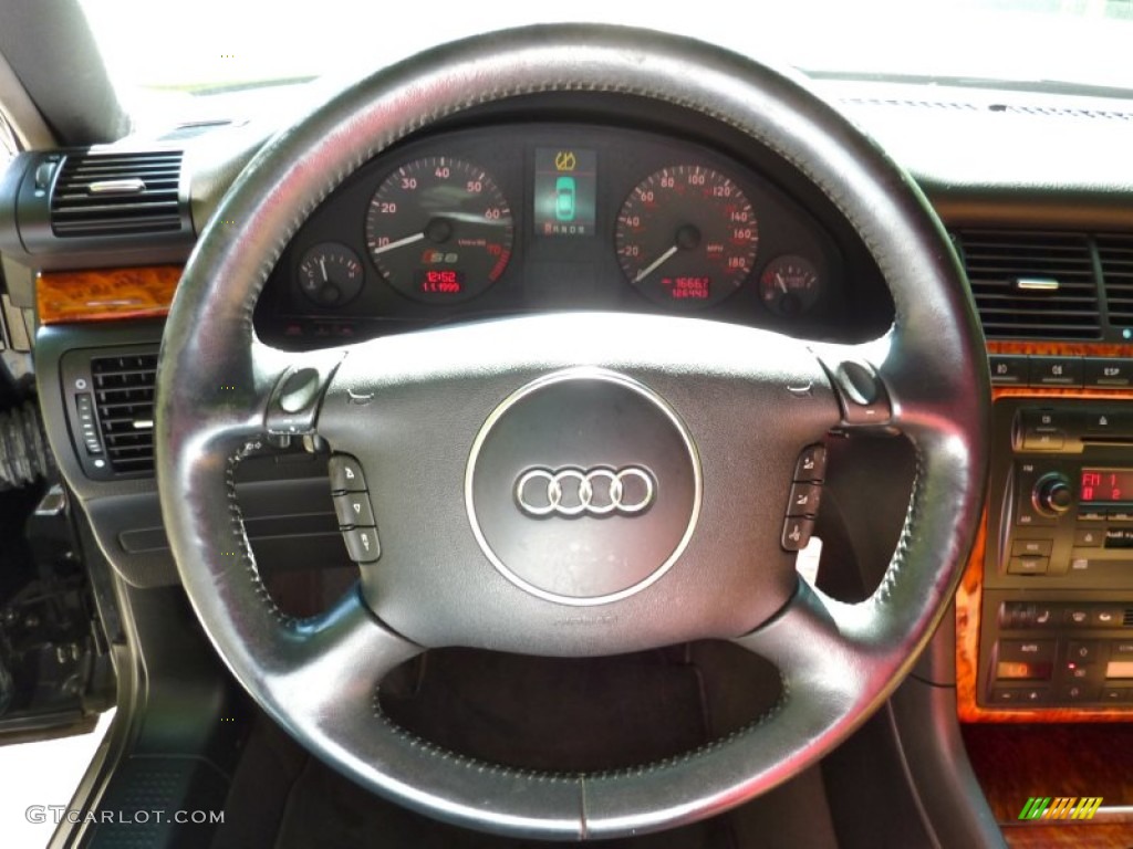 2003 Audi S8 4.2 quattro Sedan Steering Wheel Photos