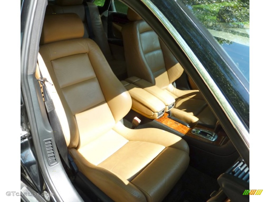 2003 Audi S8 4.2 quattro Sedan Front Seat Photos