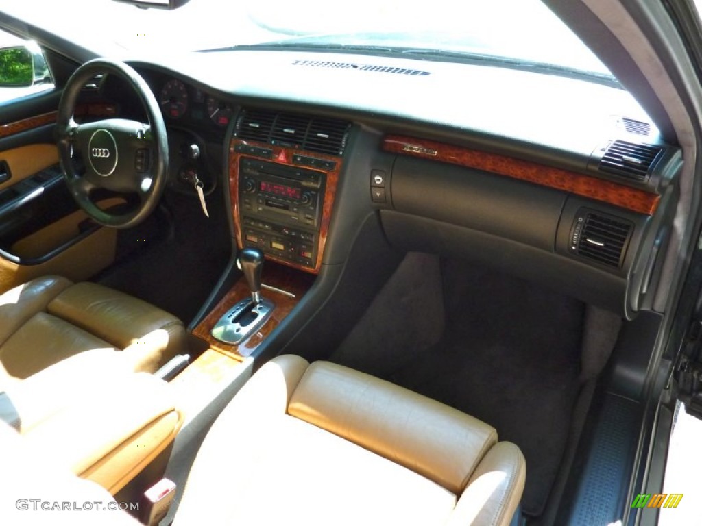 2003 Audi S8 4.2 quattro Sedan Dashboard Photos