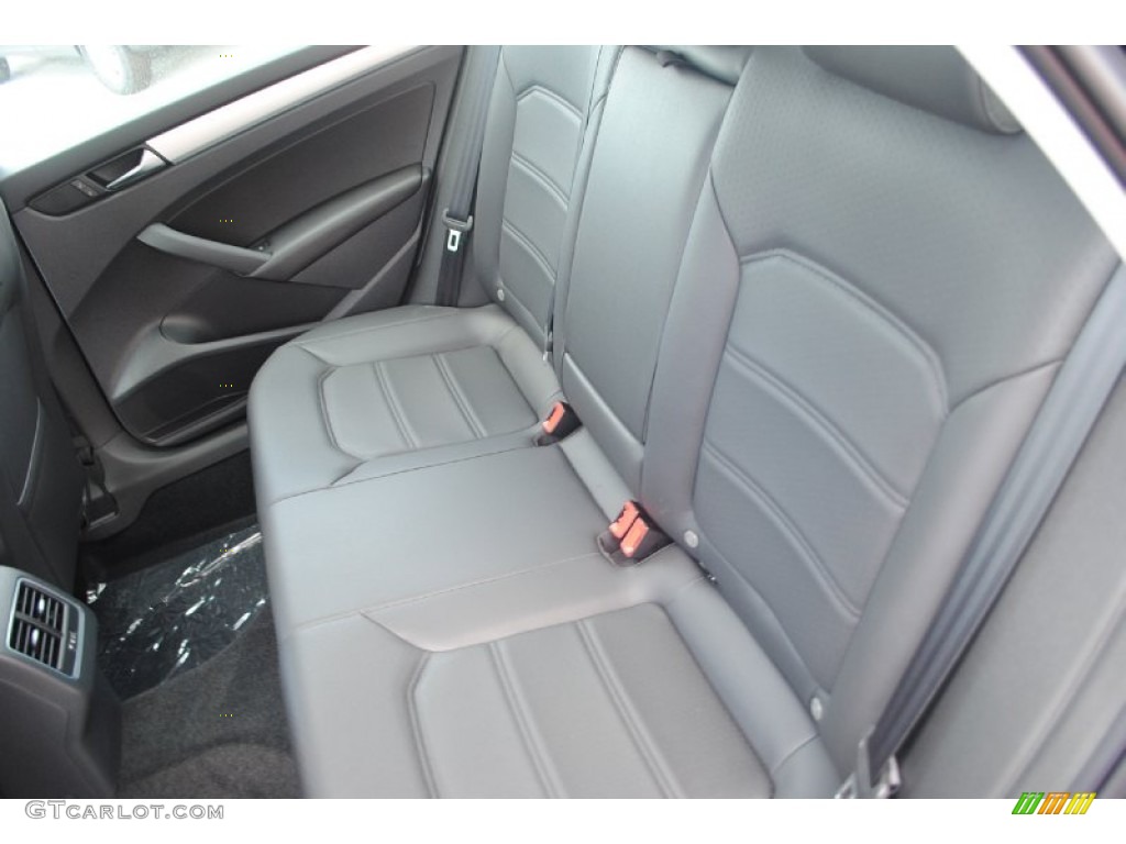 2013 Passat 2.5L SE - Black / Titan Black photo #25