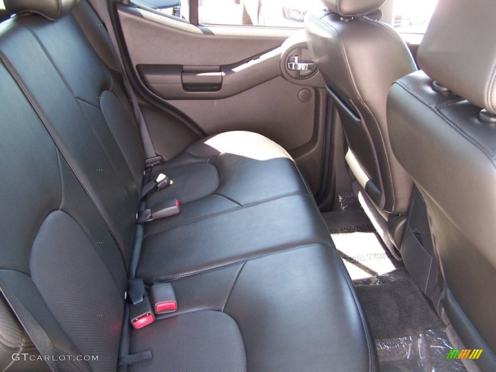2009 Nissan Xterra SE Interior Color Photos