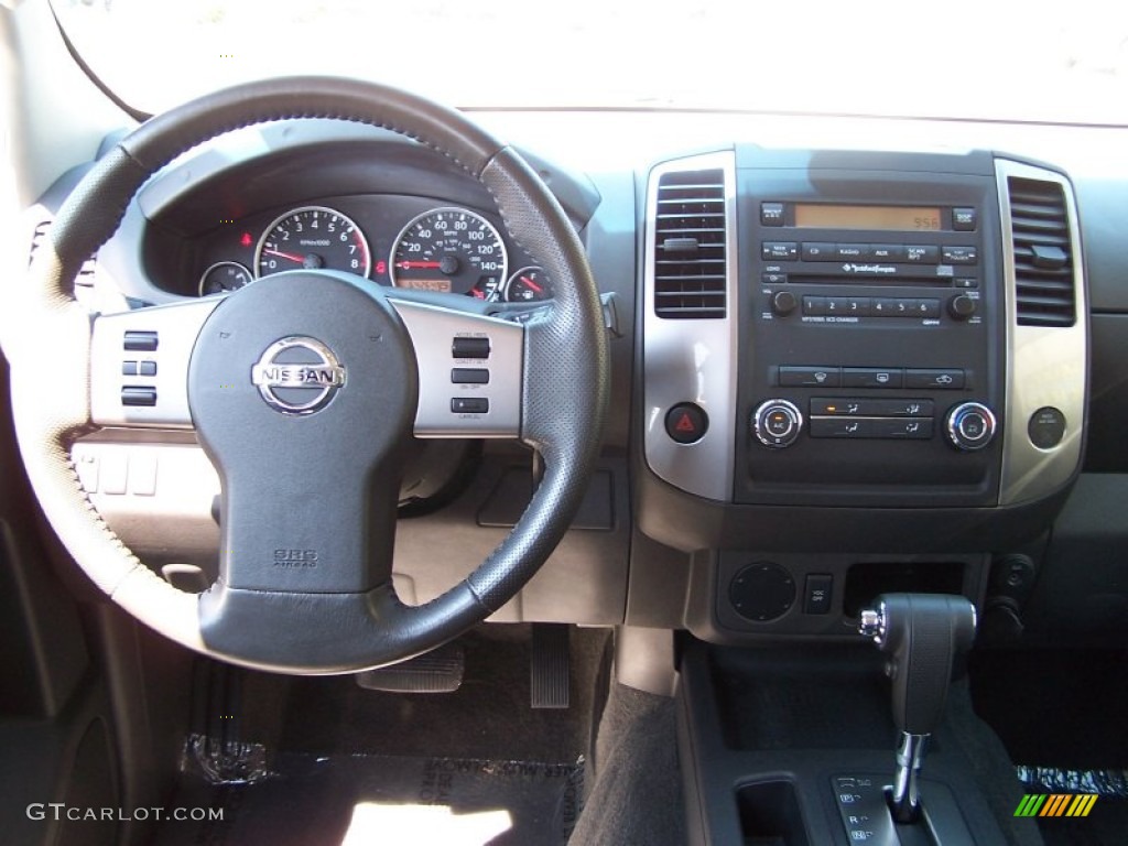 2009 Nissan Xterra SE Dashboard Photos