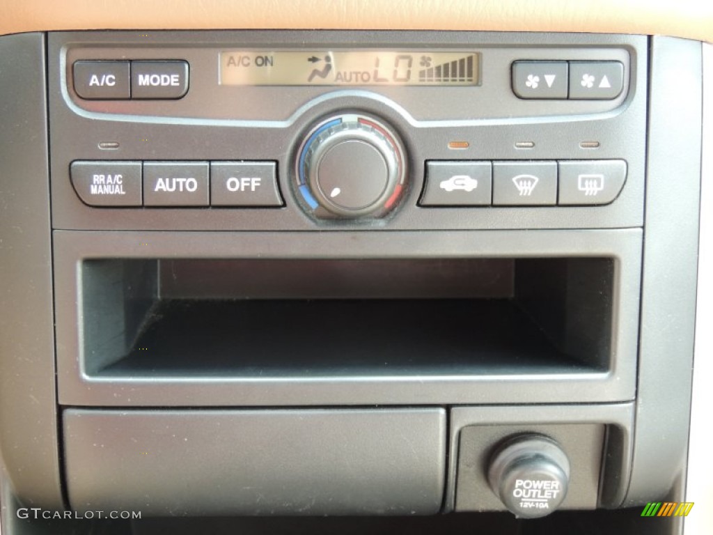 2003 Honda Pilot EX 4WD Controls Photos