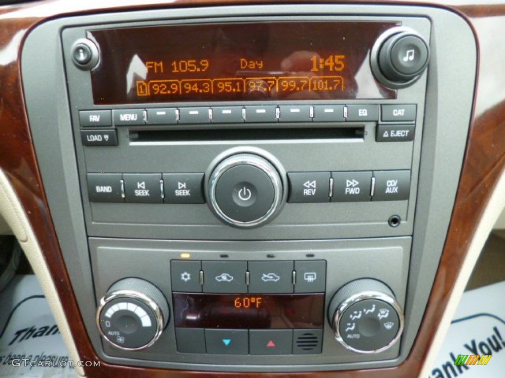 2008 Saturn Aura XR Controls Photo #82291361