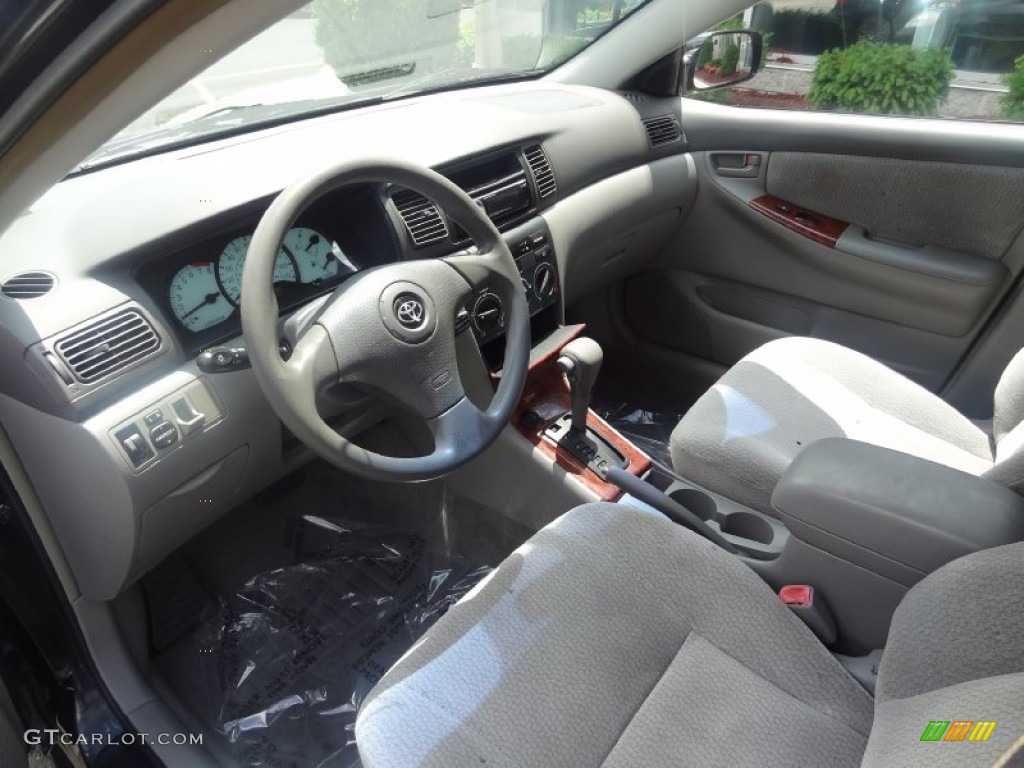 2004 Corolla LE - Black / Light Gray photo #9