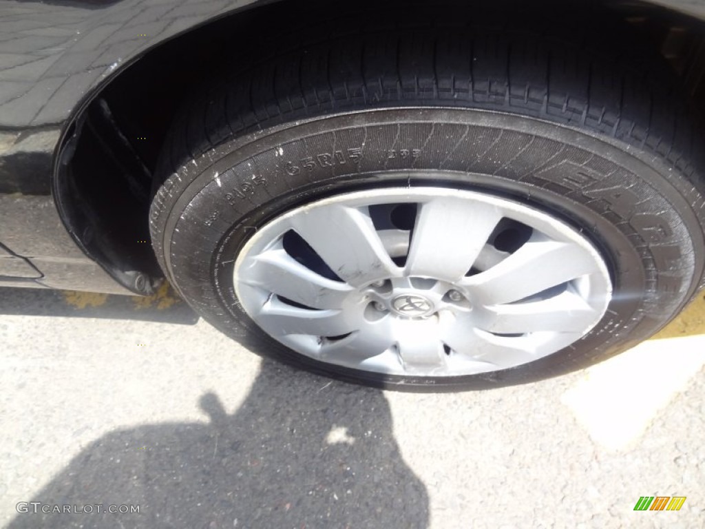 2004 Corolla LE - Black / Light Gray photo #22
