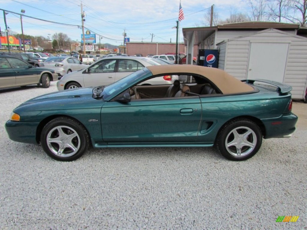 Pacific Green Metallic 1998 Ford Mustang GT Convertible Exterior Photo #82306535