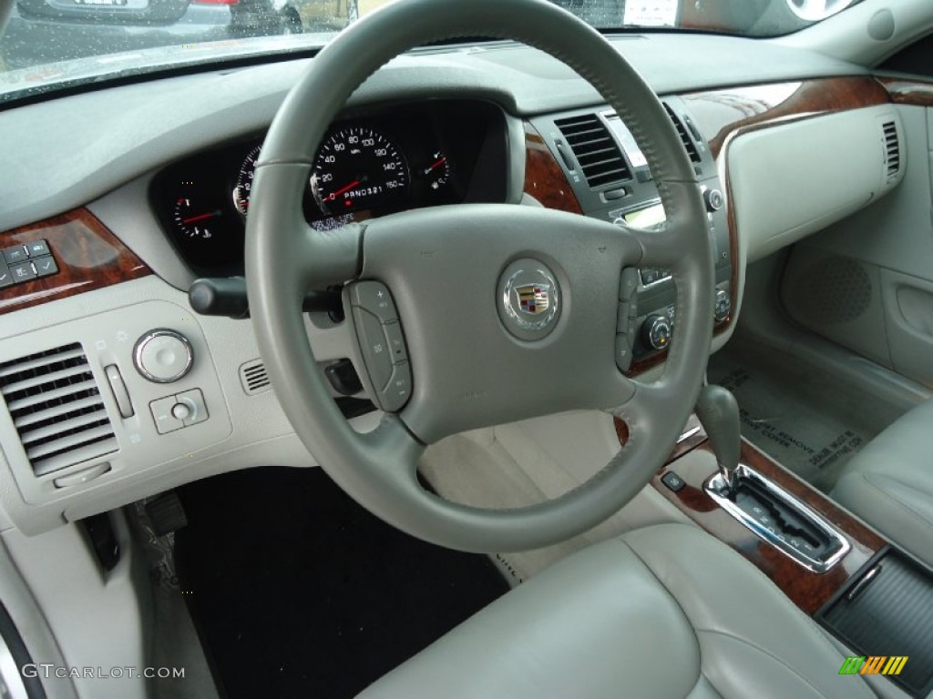 2007 Cadillac DTS Luxury Steering Wheel Photos
