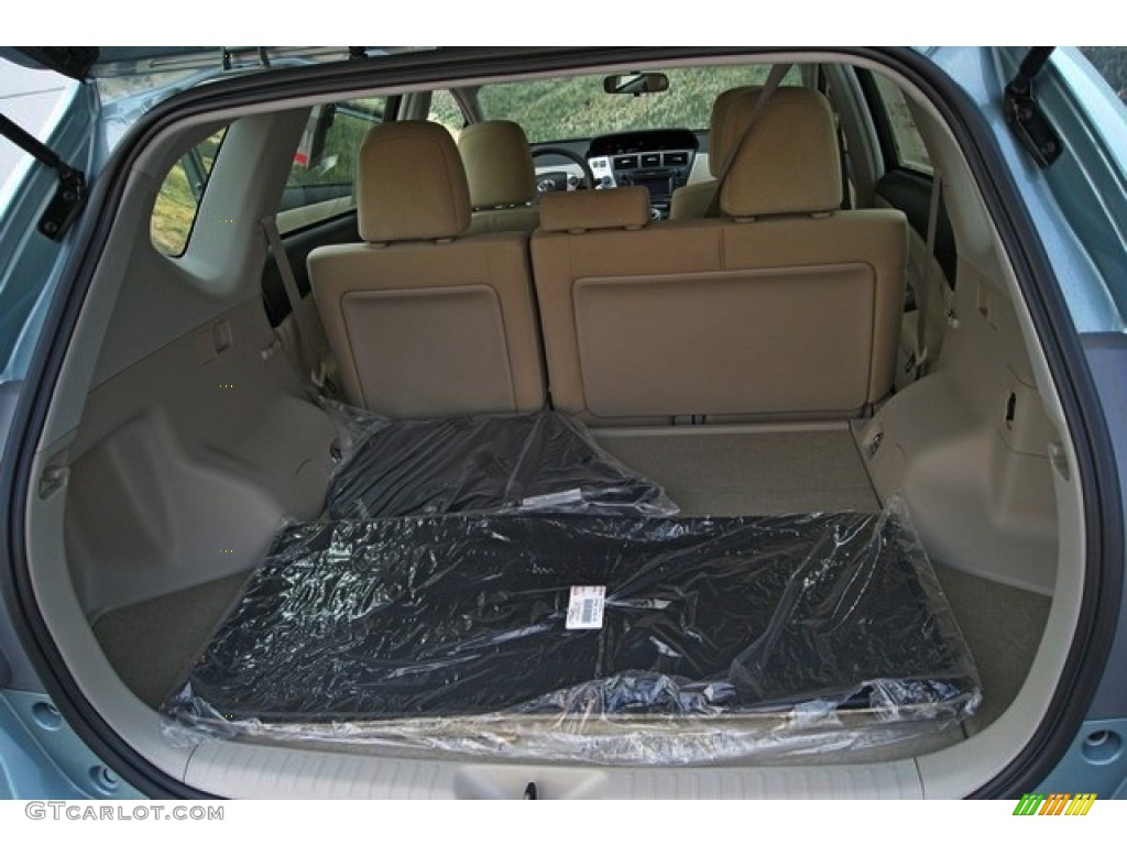 2013 Prius v Three Hybrid - Sea Glass Pearl / Bisque photo #8