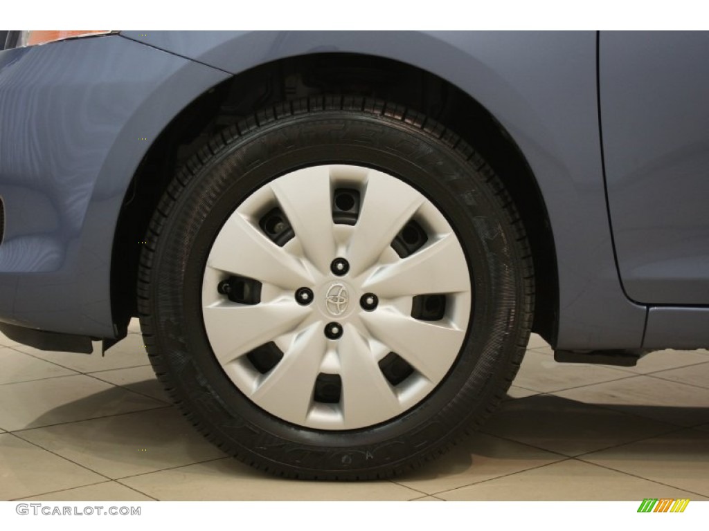 2010 Yaris Sedan - Pacific Blue Metallic / Dark Charcoal photo #15