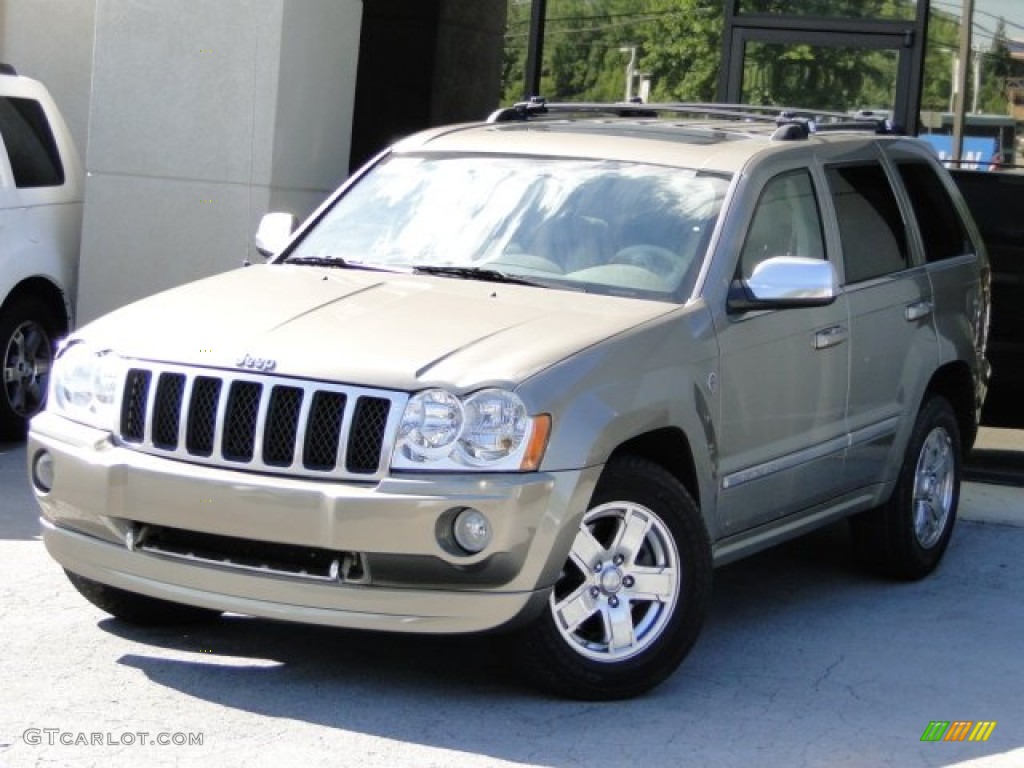 2006 Grand Cherokee Overland 4x4 - Light Khaki Metallic / Dark Khaki/Light Graystone photo #1