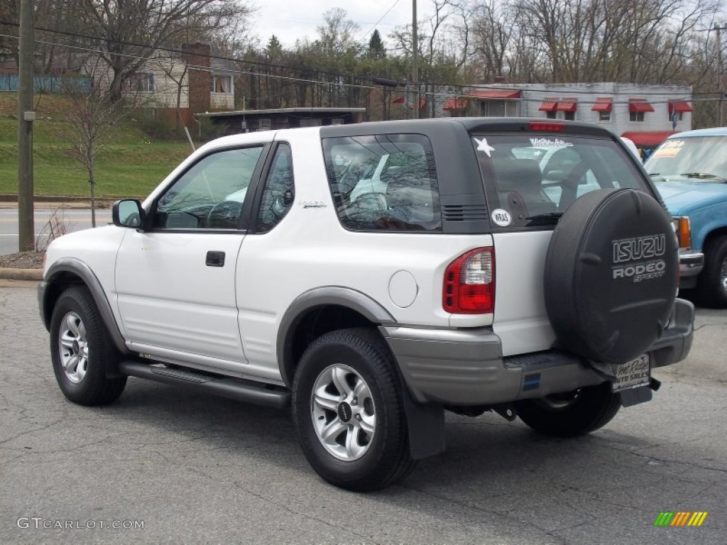2002 Rodeo Sport S Hard Top 4WD - Alpine White / Gray photo #6