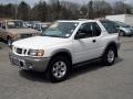 2002 Alpine White Isuzu Rodeo Sport S Hard Top 4WD  photo #8