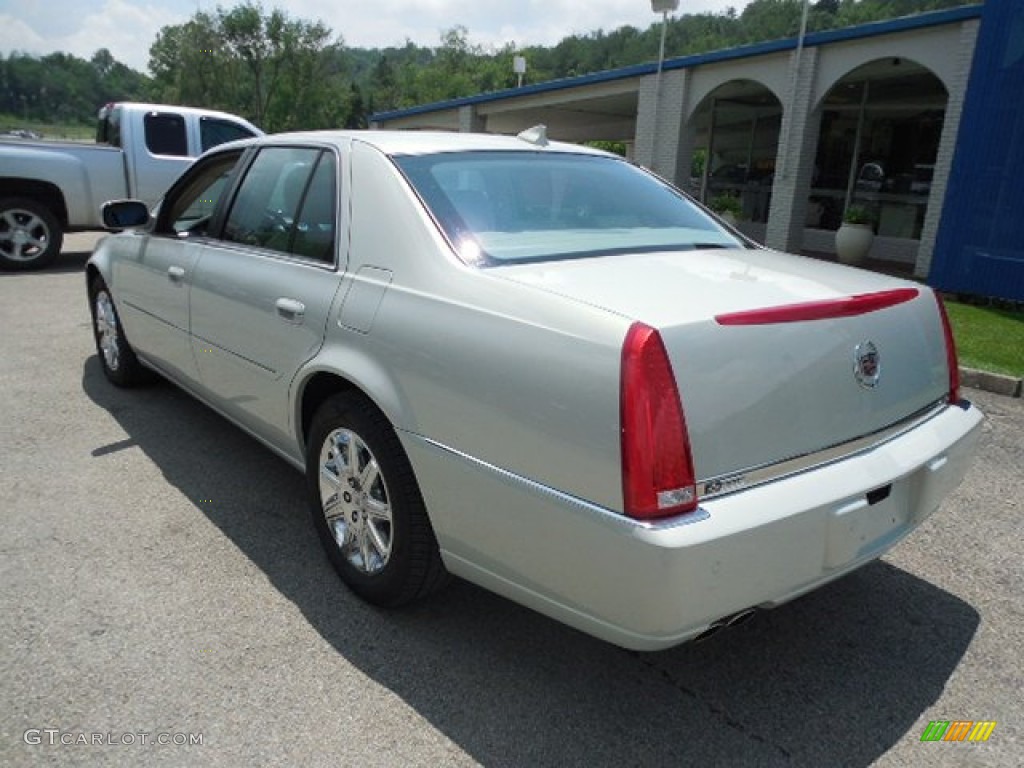 Ocean Pearl Tri-coat 2010 Cadillac DTS Standard DTS Model Exterior Photo #82312486