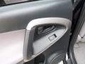 Black - RAV4 4WD Photo No. 15