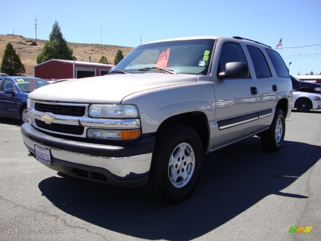 2004 Tahoe LS 4x4 - Sandalwood Metallic / Gray/Dark Charcoal photo #3
