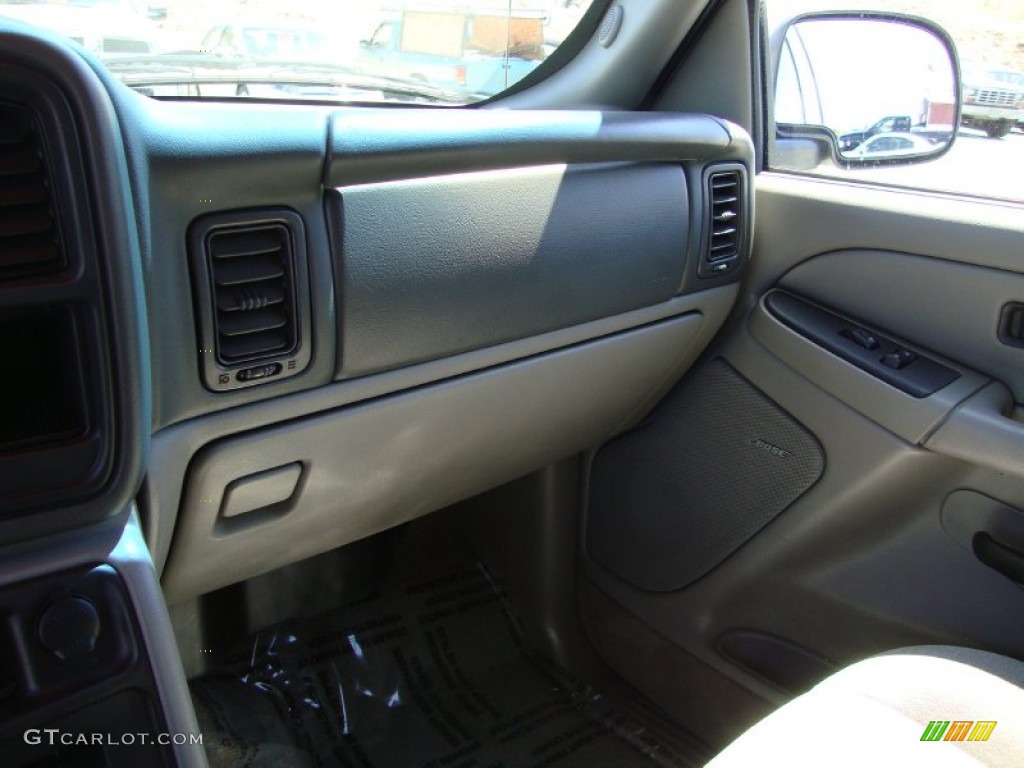 2004 Tahoe LS 4x4 - Sandalwood Metallic / Gray/Dark Charcoal photo #15